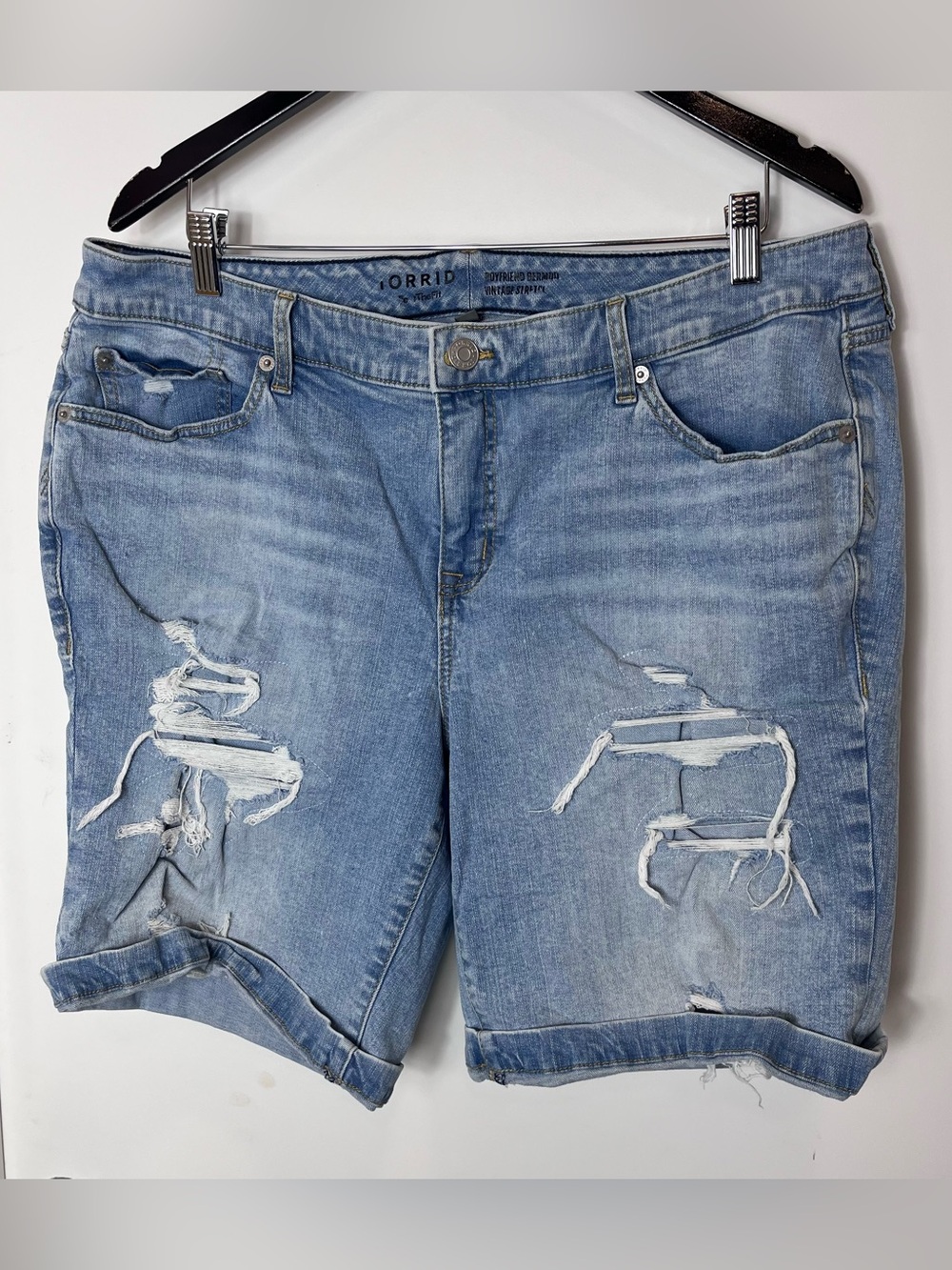 Torrid Light Blue Distressed Denim Boyfriend Bermuda Vintage Stretch Shorts 18